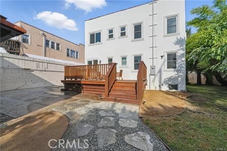 Los Angeles, California, 90018, United States, 5 Bedrooms Bedrooms, ,5 BathroomsBathrooms,Residential,For Sale,1842943