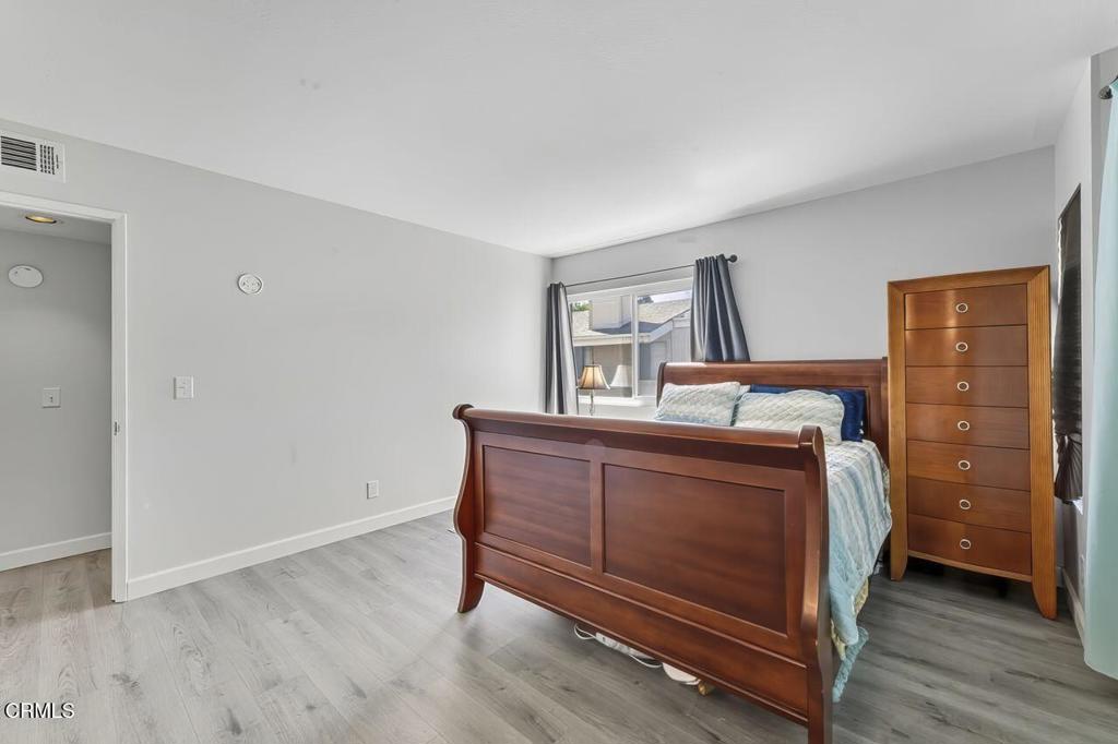 Ventura, California, 93003, United States, 2 Bedrooms Bedrooms, ,1 BathroomBathrooms,Residential,For Sale,1957237