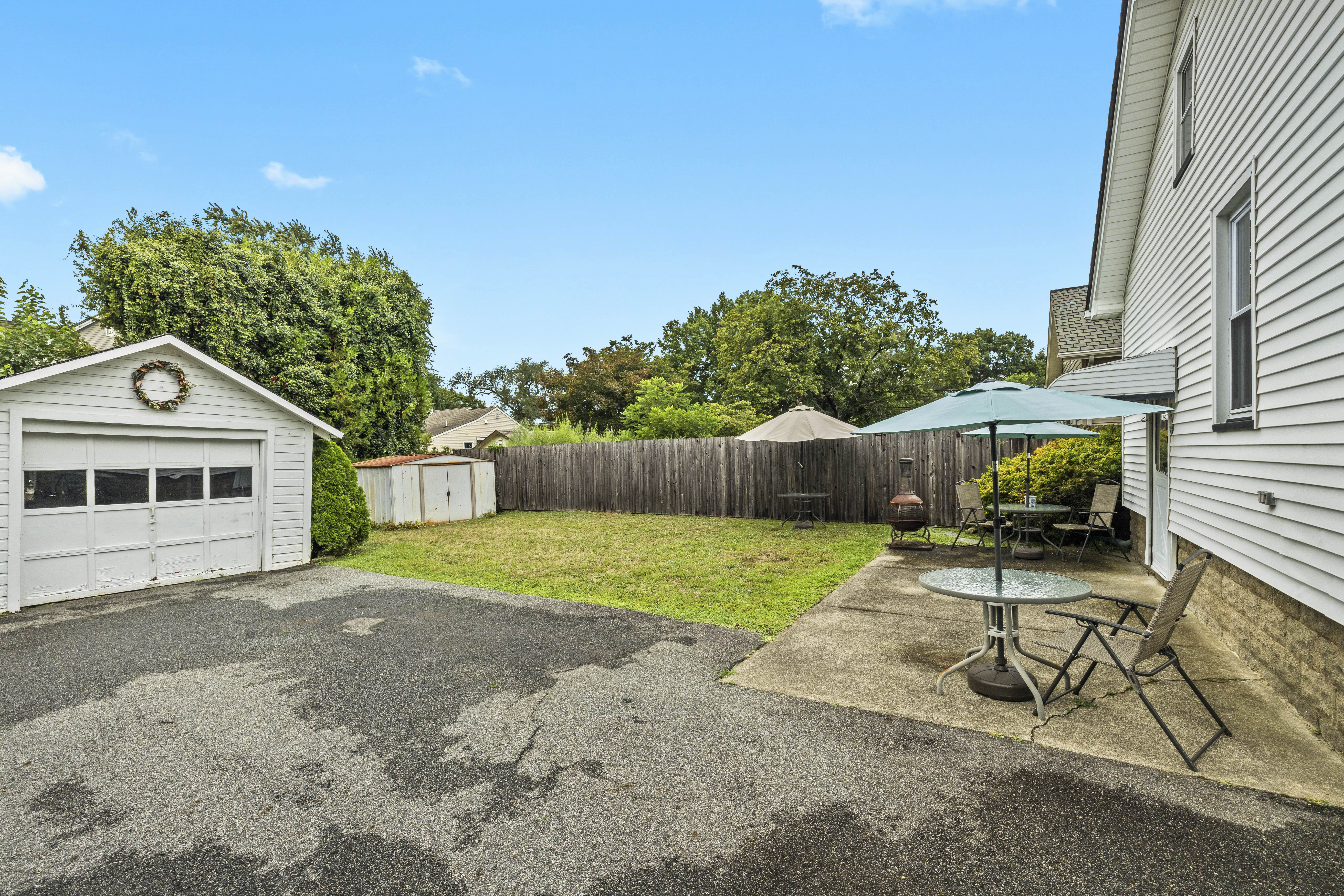 Pequannock, New Jersey, 07440, United States, 4 Bedrooms Bedrooms, ,2 BathroomsBathrooms,Residential,For Sale,1923115