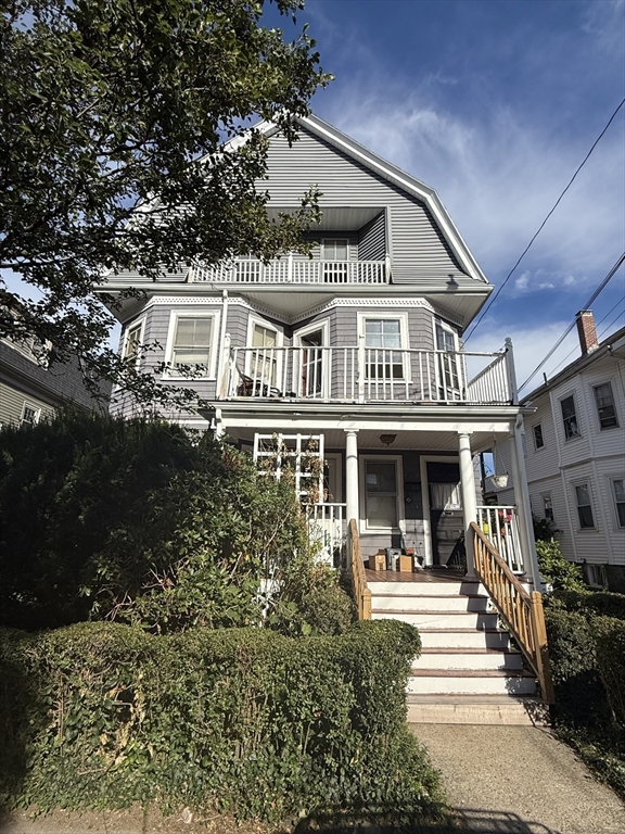 Medford, Massachusetts, 02155, United States, 7 Bedrooms Bedrooms, ,3 BathroomsBathrooms,Residential,For Sale,1922375