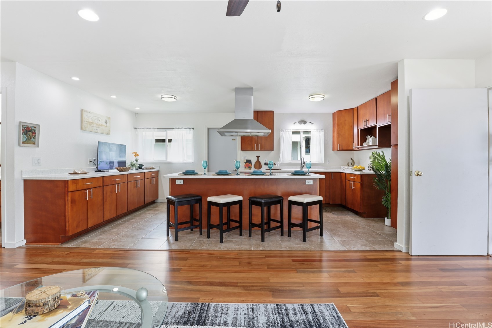 Kaneohe, Hawaii, 96744, United States, 3 Bedrooms Bedrooms, ,2 BathroomsBathrooms,Residential,For Sale,1988177