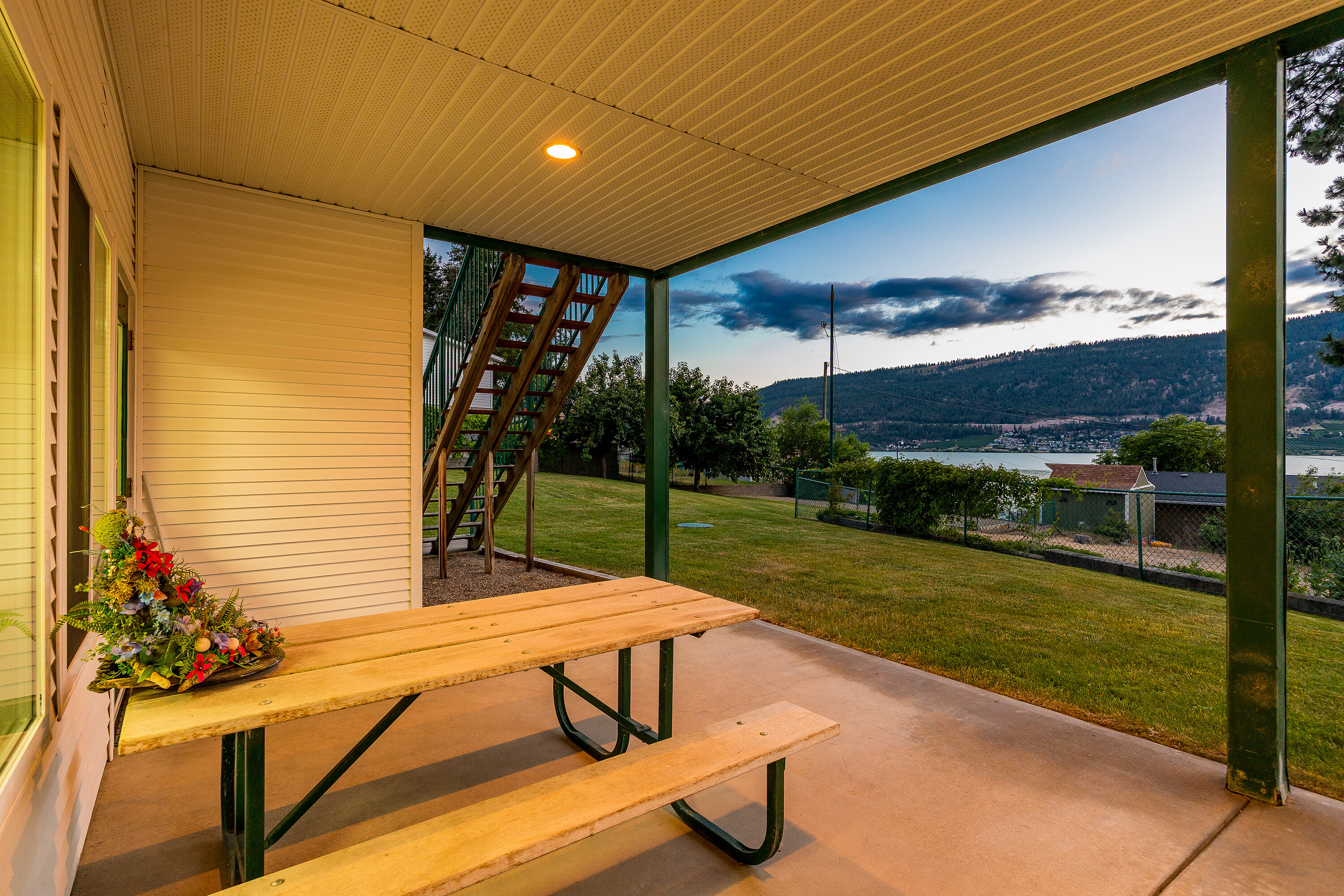  Charming Lakeview Rancher - 物件實景