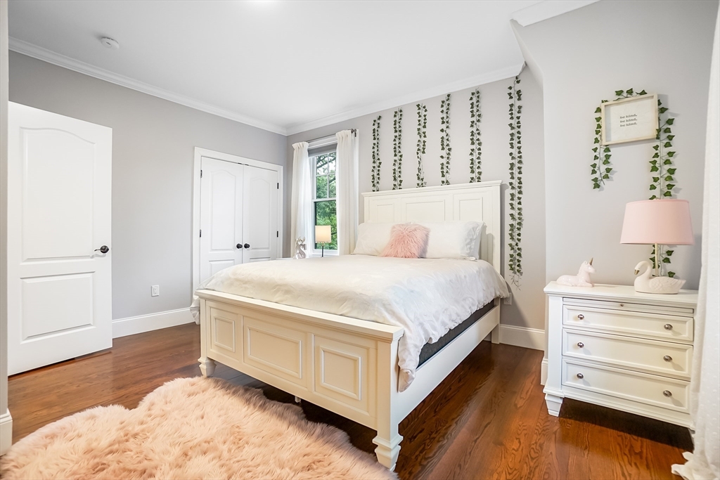 Newton, Massachusetts, 02460, United States, 4 Bedrooms Bedrooms, ,5 BathroomsBathrooms,Residential,For Sale,1830588