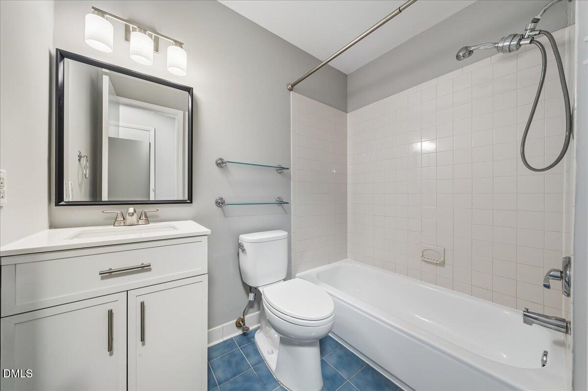 Raleigh, North Carolina, 27609, United States, 3 Bedrooms Bedrooms, ,3 BathroomsBathrooms,Residential,For Sale,1954516