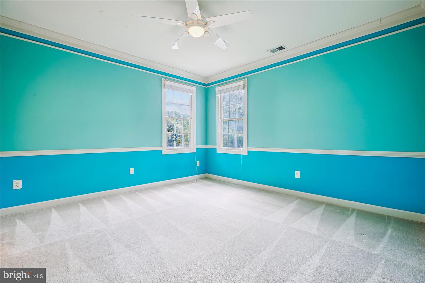 Gaithersburg, Maryland, 20878, United States, 5 Bedrooms Bedrooms, ,5 BathroomsBathrooms,Residential,For Sale,1907649