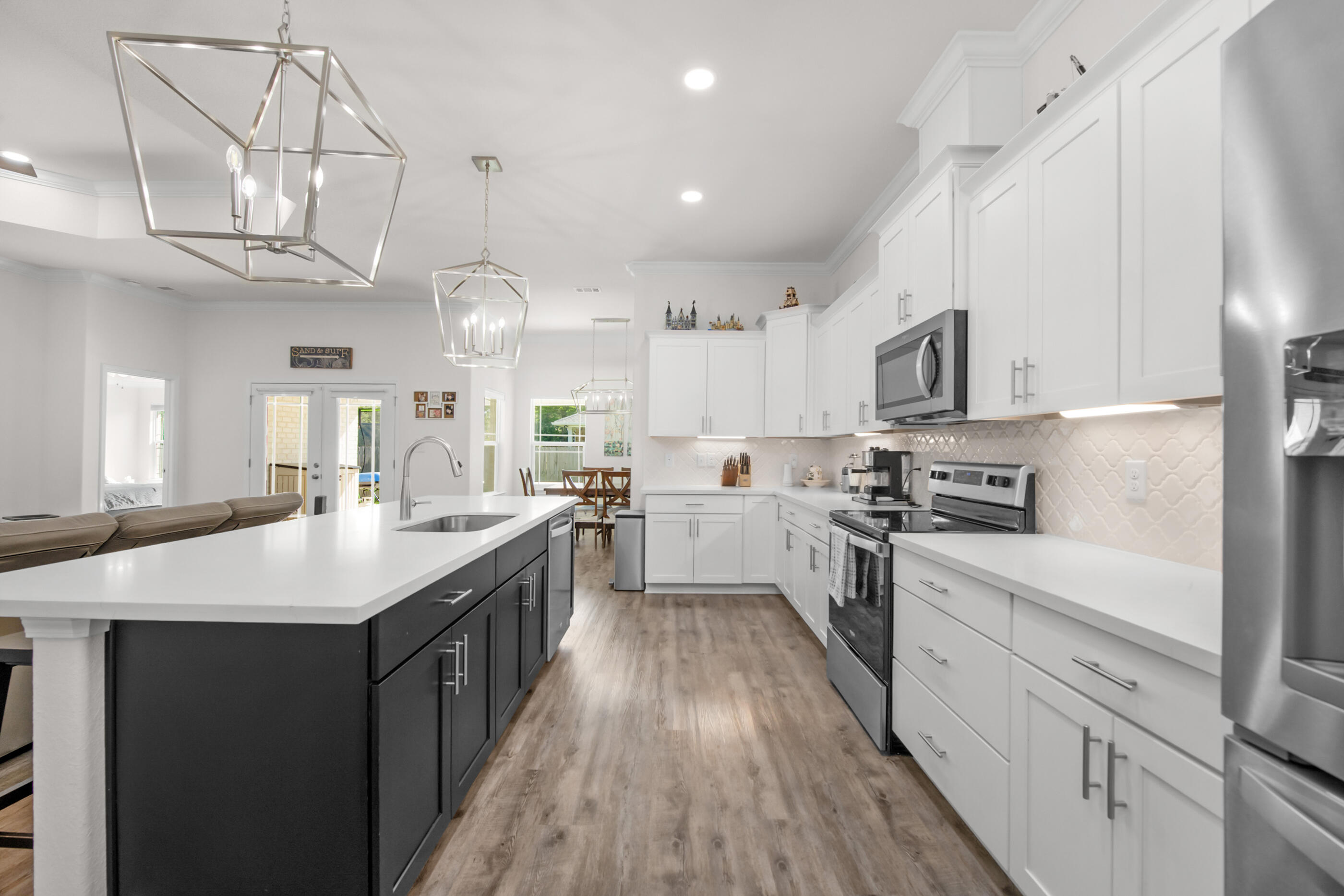 Gulf Breeze, Florida, 32563, United States, 5 Bedrooms Bedrooms, ,3 BathroomsBathrooms,Residential,For Sale,1950395