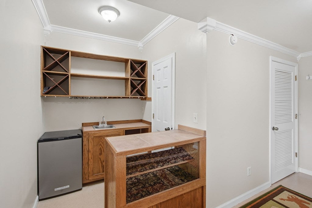 Ellijay, Georgia, 30536, United States, 2 Bedrooms Bedrooms, ,3 BathroomsBathrooms,Residential,For Sale,2034999