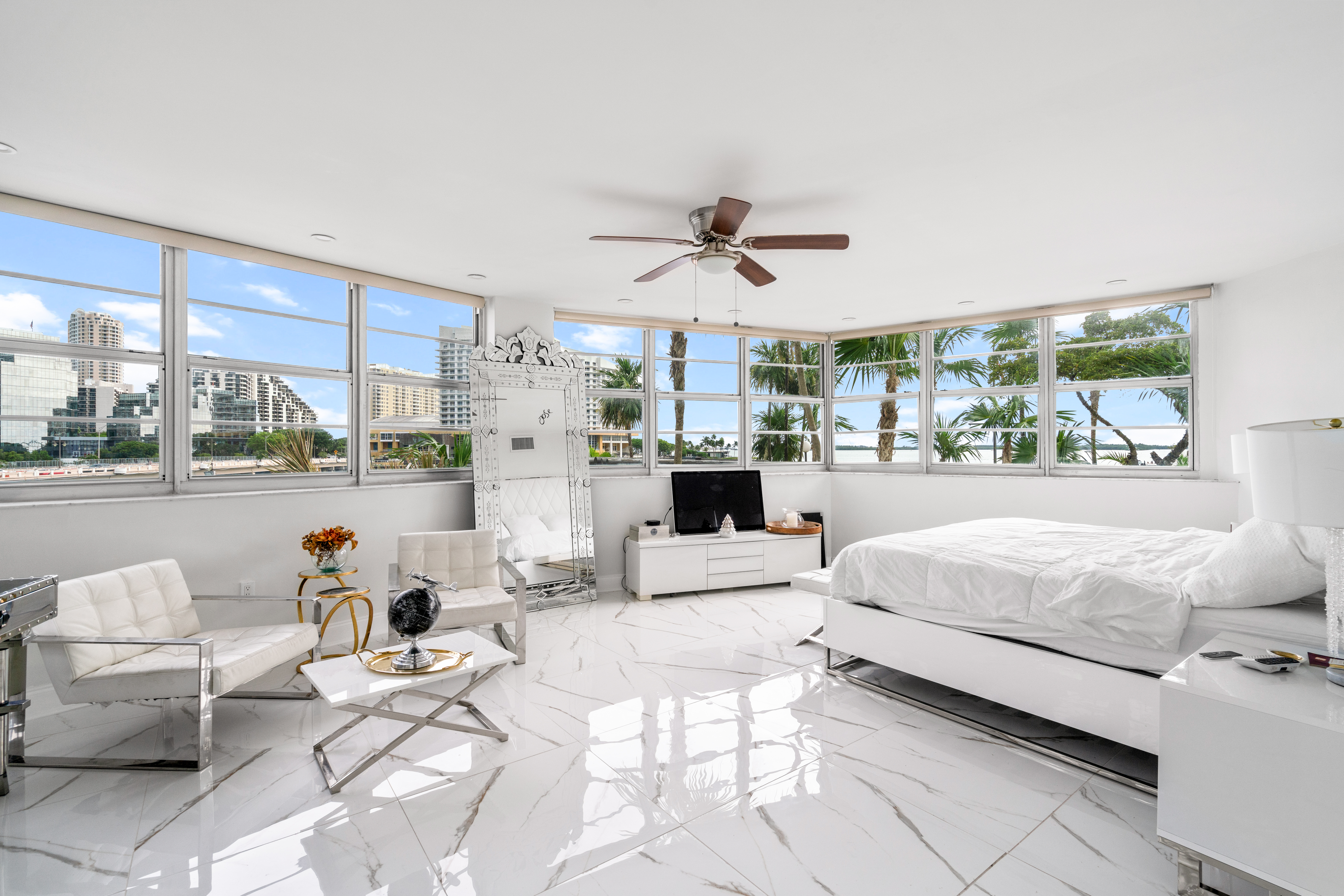  905 Brickell Bay Dr, Miami, FL, 33131 - 物件實景