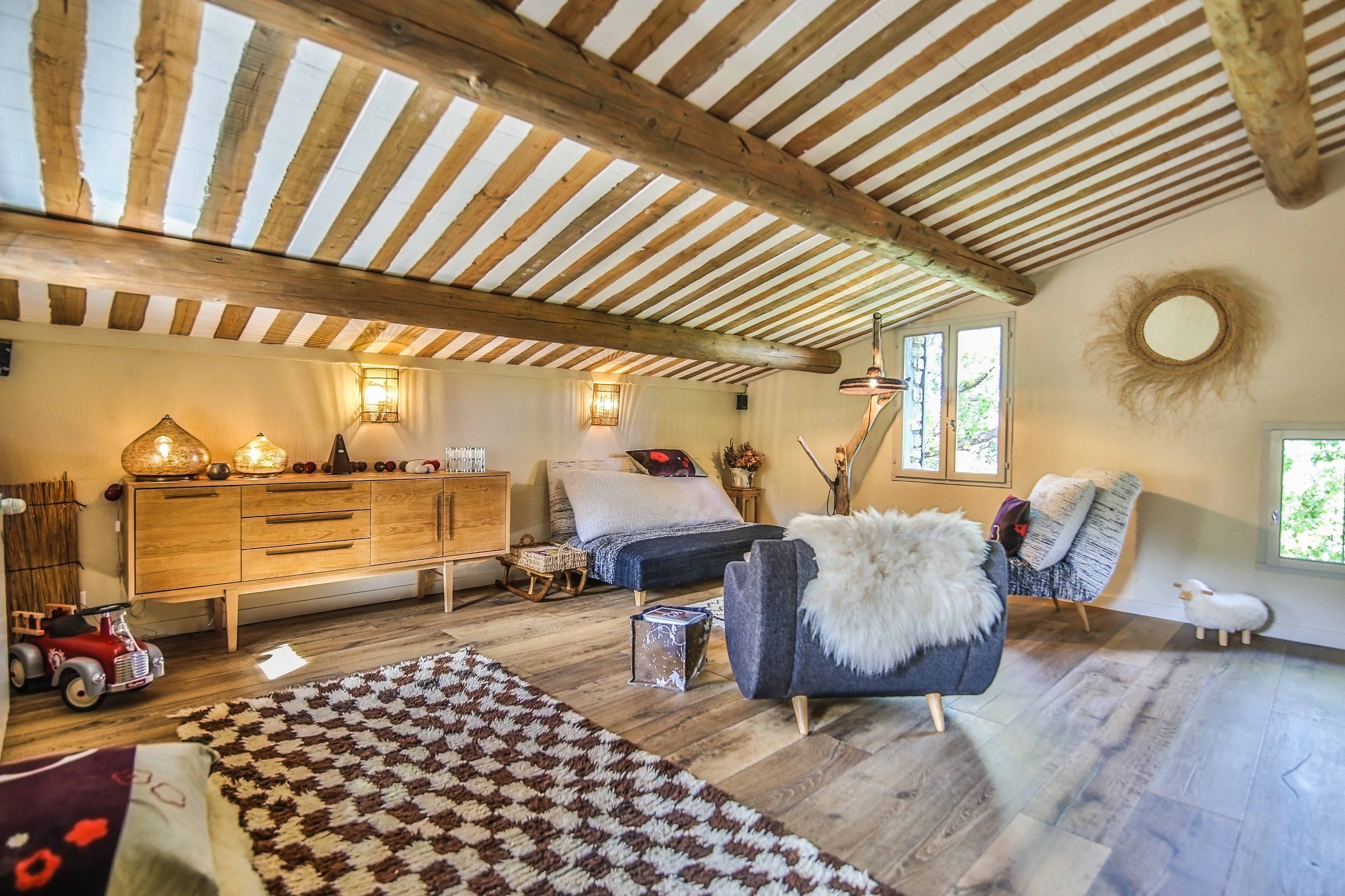  a home immersed in nature, where  provence becomes a way of life - 物件實景