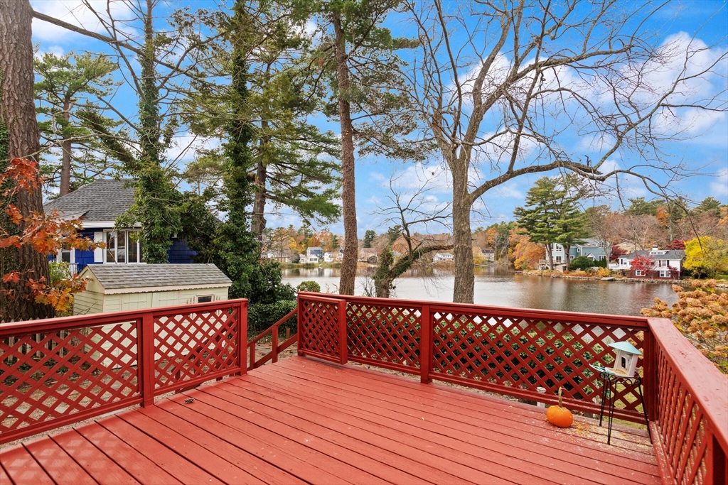 Lynnfield, Massachusetts, 01940, United States, 3 Bedrooms Bedrooms, ,2 BathroomsBathrooms,Residential,For Sale,1987735