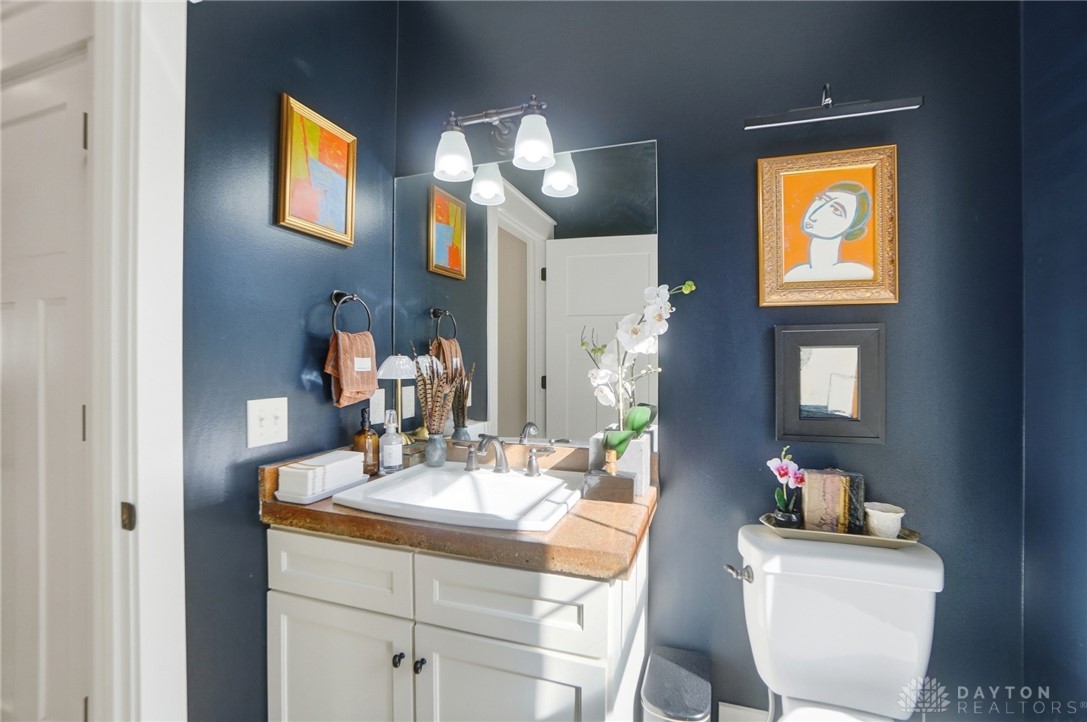 Oakwood, Ohio, 45409, United States, 3 Bedrooms Bedrooms, ,3 BathroomsBathrooms,Residential,For Sale,1991510