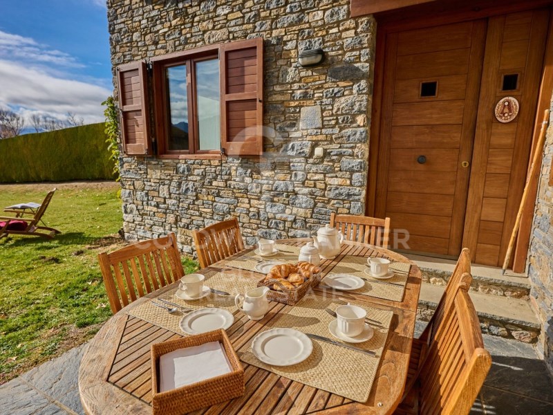 Isòvol, Catalonia, ES, 4 Bedrooms Bedrooms, ,4 BathroomsBathrooms,Residential,For Sale,1578046
