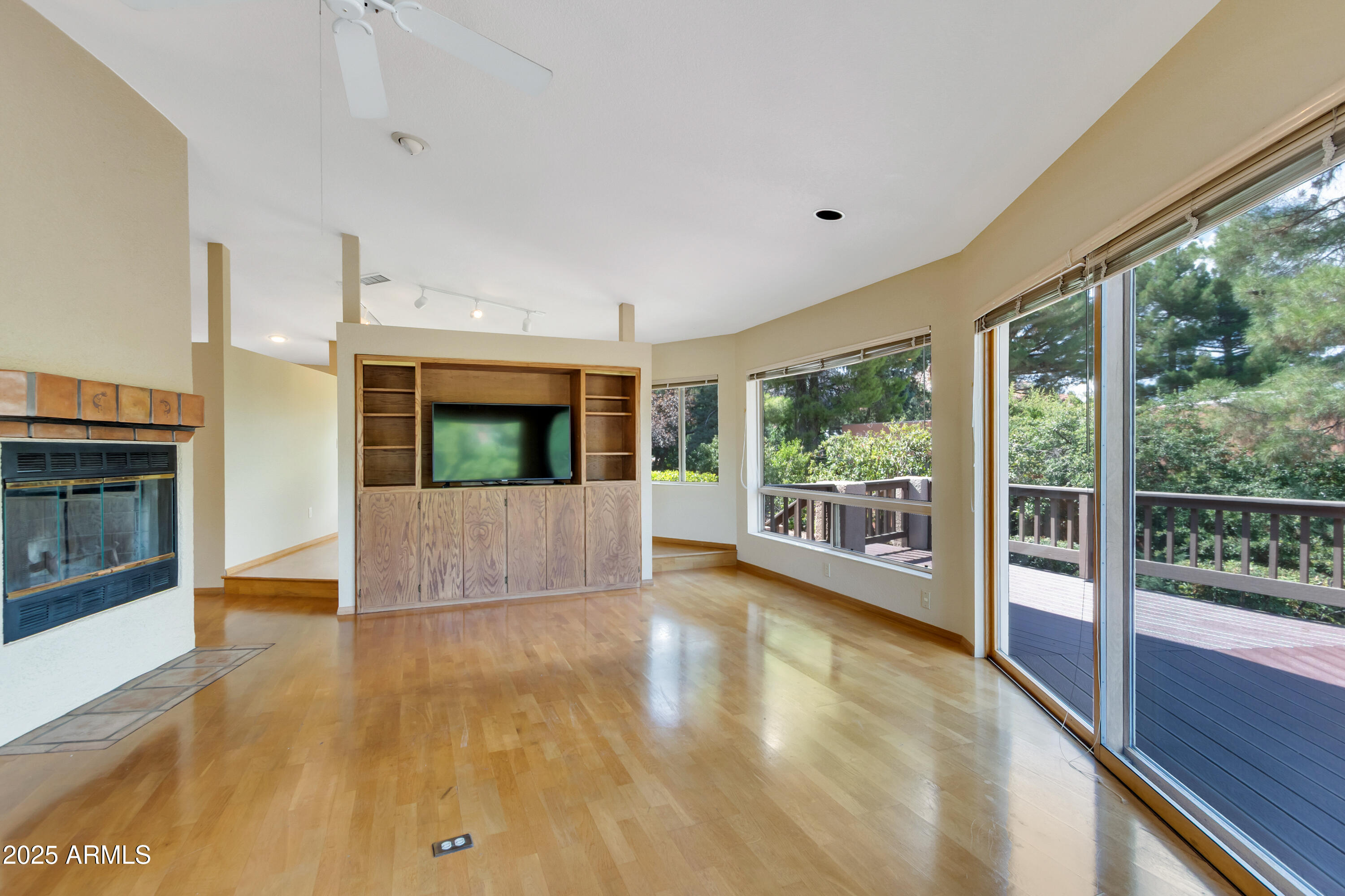 Sedona, Arizona, 86351, United States, 3 Bedrooms Bedrooms, ,Residential,For Sale,1919434