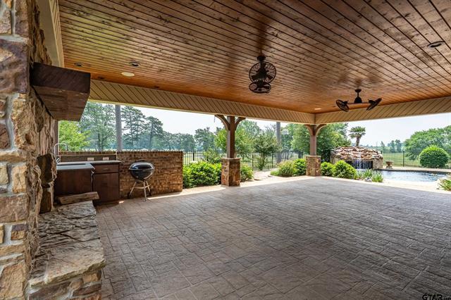Gilmer, Texas, 75644, United States, 4 Bedrooms Bedrooms, ,4 BathroomsBathrooms,Residential,For Sale,1928060