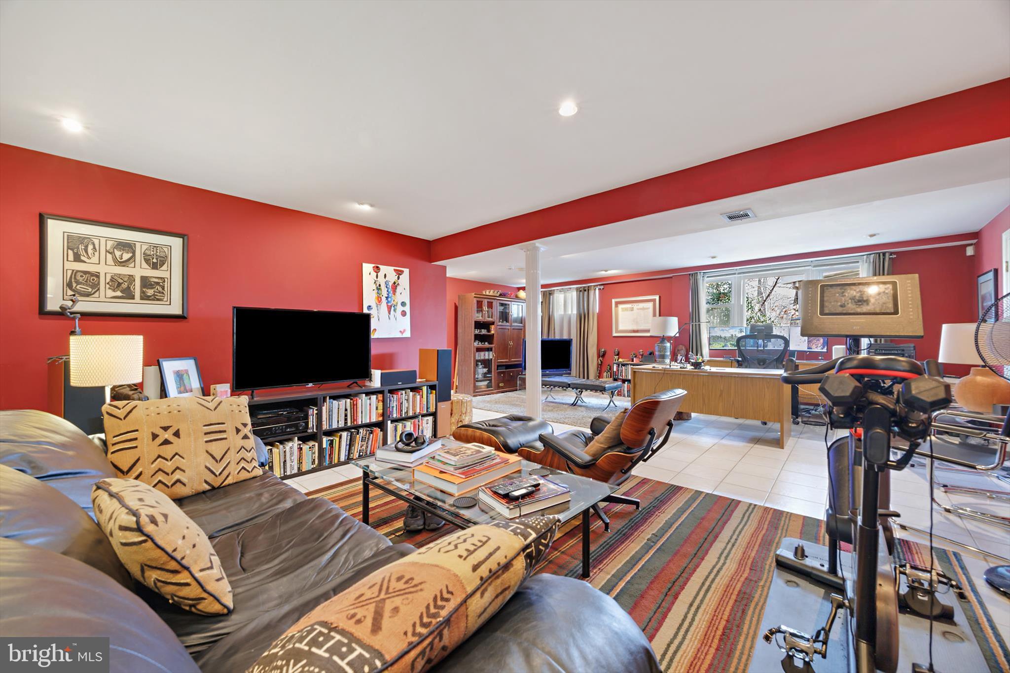 Clinton, Maryland, 20735, United States, 4 Bedrooms Bedrooms, ,3 BathroomsBathrooms,Residential,For Sale,2005934