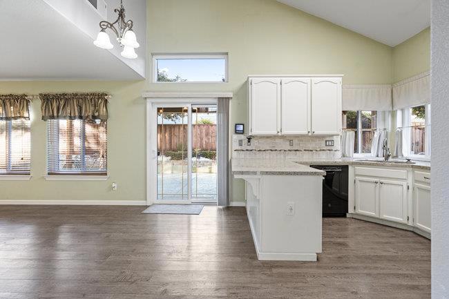 Hollister, California, 95023, United States, 4 Bedrooms Bedrooms, ,3 BathroomsBathrooms,Residential,For Sale,2006459