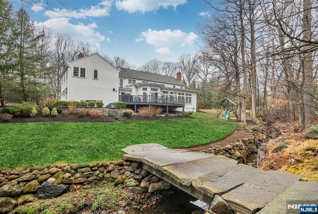 Tenafly, New Jersey, 07670, United States, 6 Bedrooms Bedrooms, ,5 BathroomsBathrooms,Residential,For Sale,1743574
