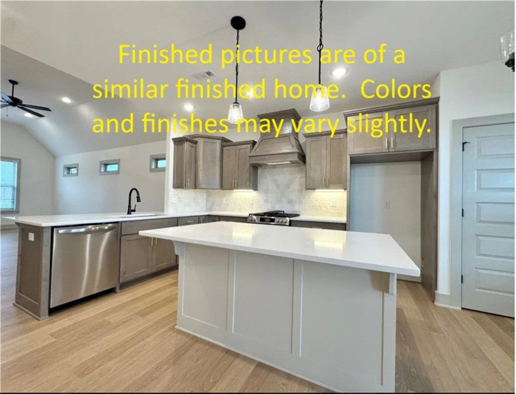 Bentonville, Arkansas, 72713, United States, 4 Bedrooms Bedrooms, ,3 BathroomsBathrooms,Residential,For Sale,1966275