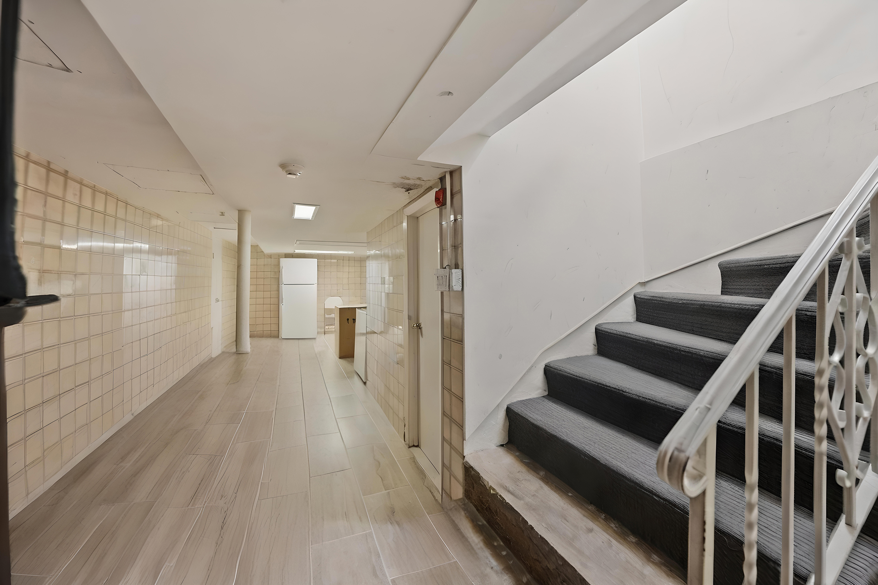 Brooklyn, New York, 11230, United States, 6 Bedrooms Bedrooms, ,5 BathroomsBathrooms,Residential,For Sale,2000315