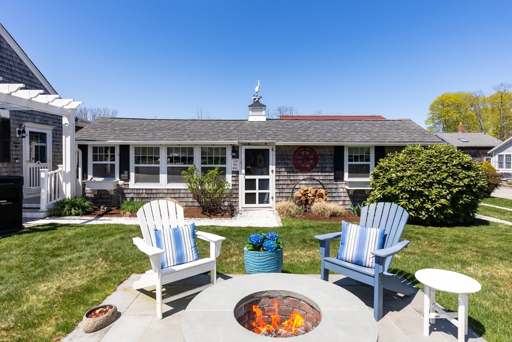 Bourne, Massachusetts, 02559, United States, 2 Bedrooms Bedrooms, ,2 BathroomsBathrooms,Residential,For Sale,1921886