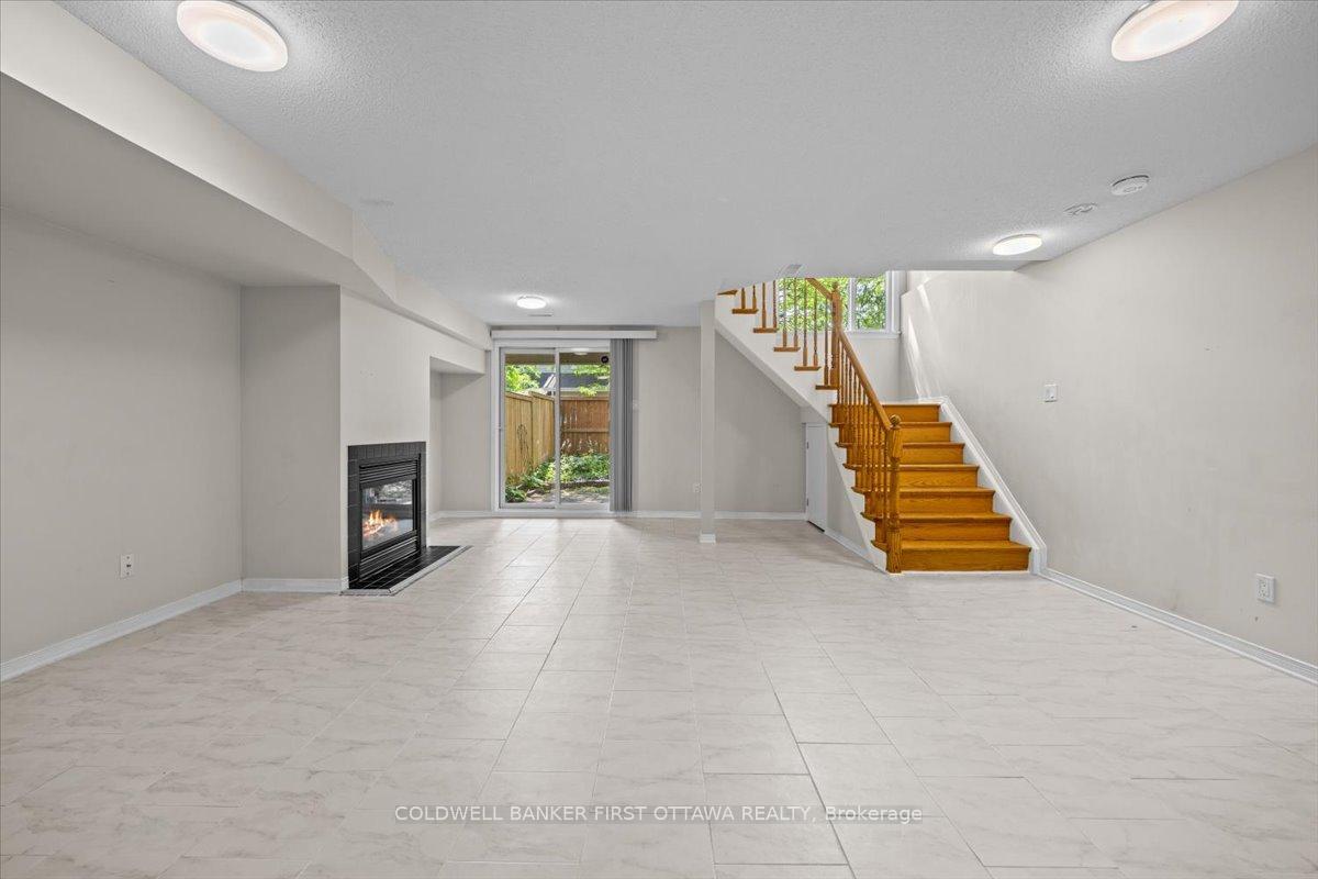 BEACON HILL NORTH - SOUTH AND AREA, Ontario, K1J 1J2, CA, 3 Bedrooms Bedrooms, ,Residential,For Sale,1903581