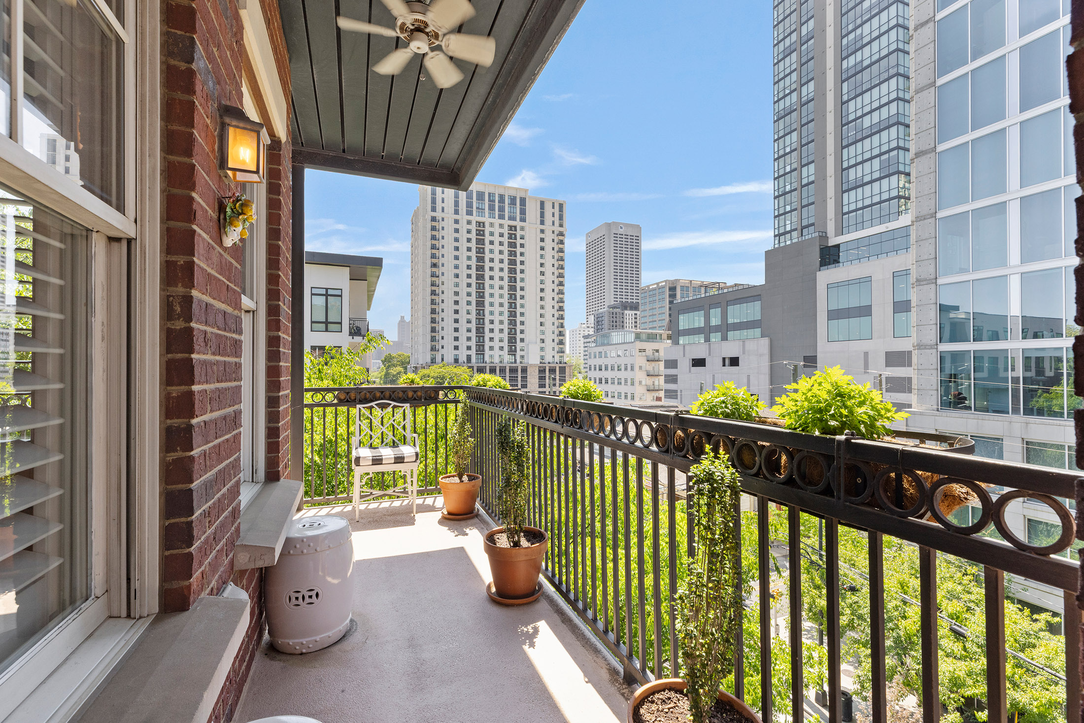  Elevated Living at The Dakota - 物件實景