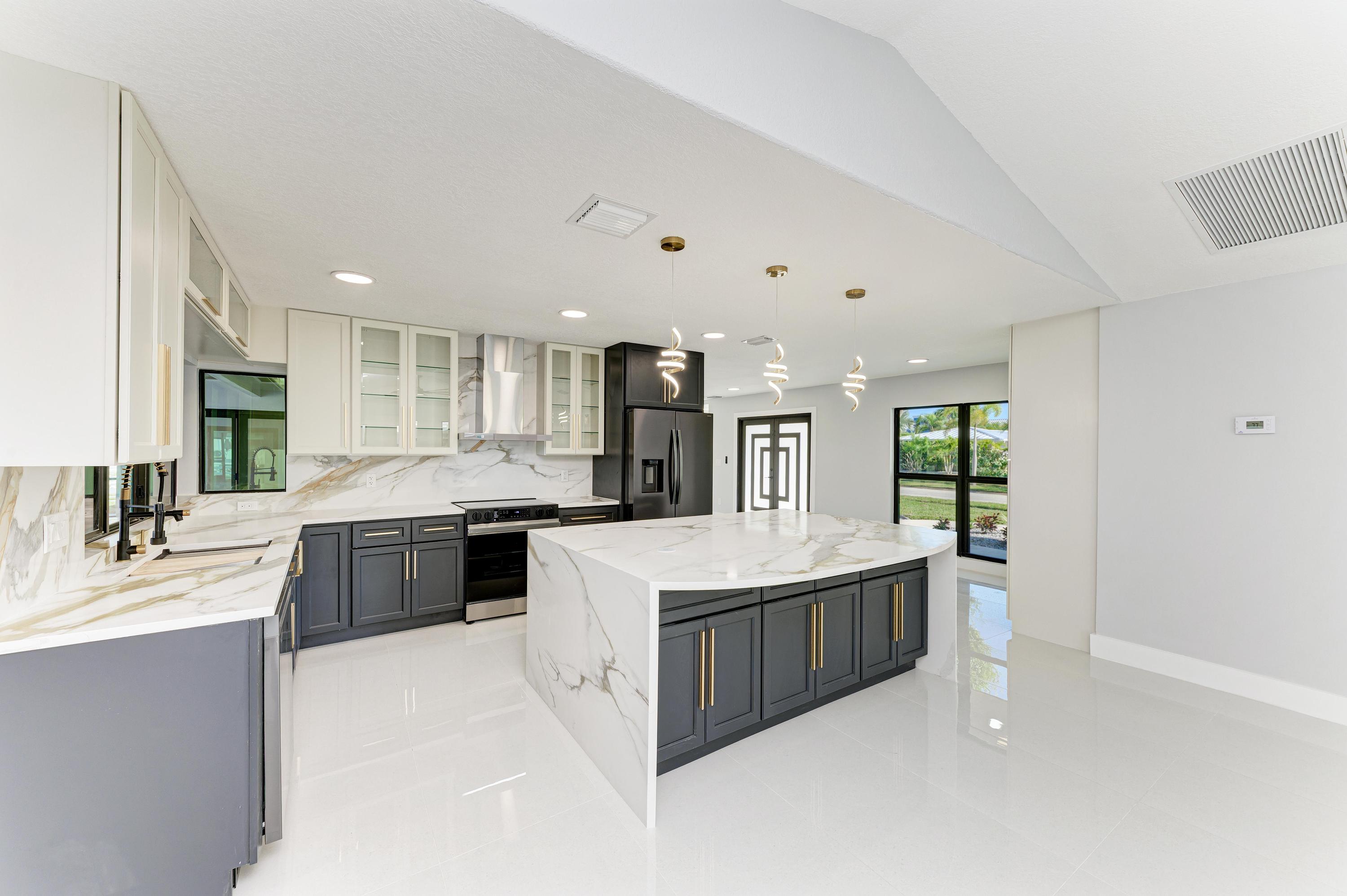 Port Charlotte, Florida, 33952, United States, 4 Bedrooms Bedrooms, ,5 BathroomsBathrooms,Residential,For Sale,2003235