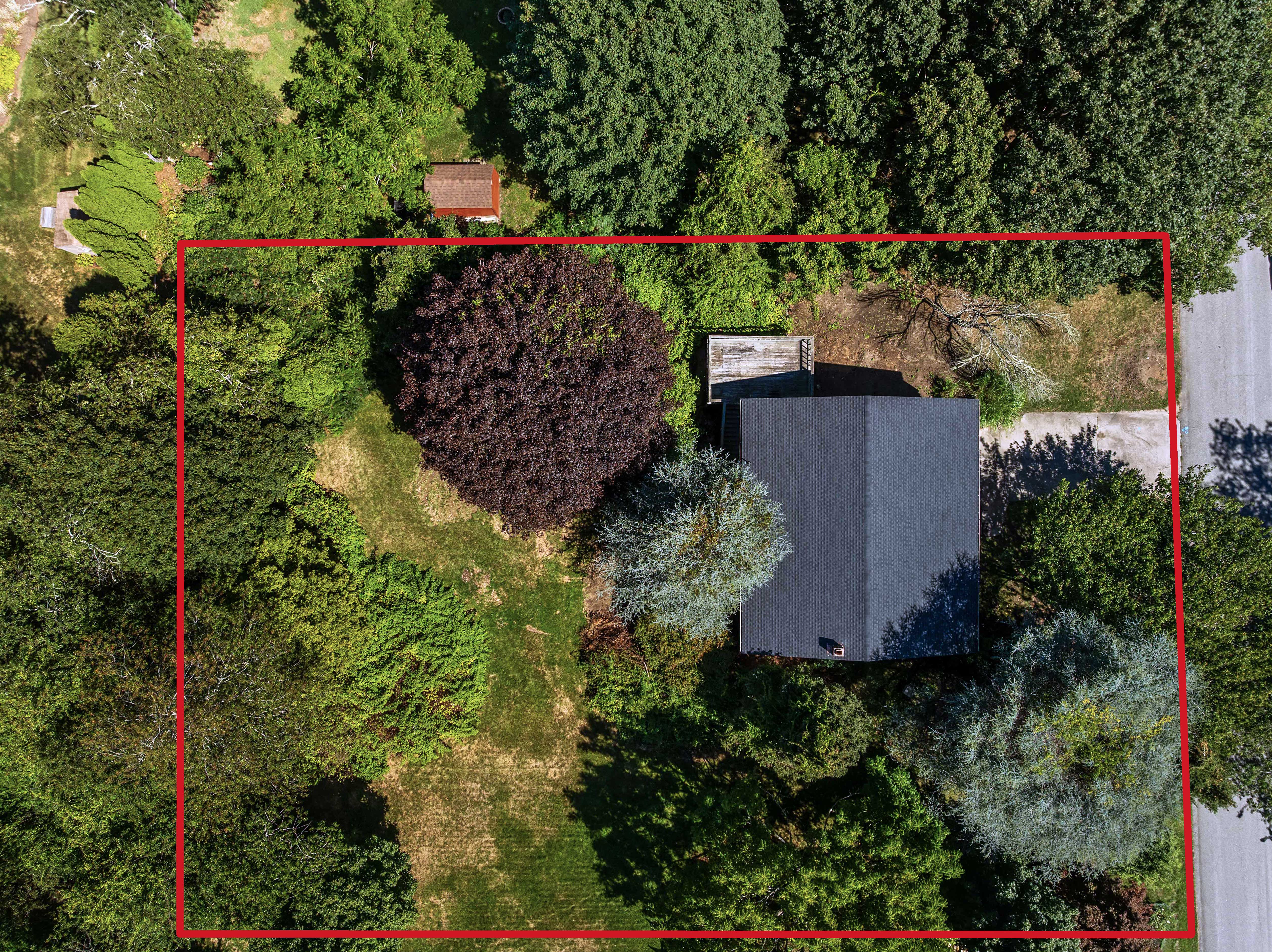 Portsmouth, Rhode Island, 02871, United States, 4 Bedrooms Bedrooms, ,3 BathroomsBathrooms,Residential,For Sale,1973967