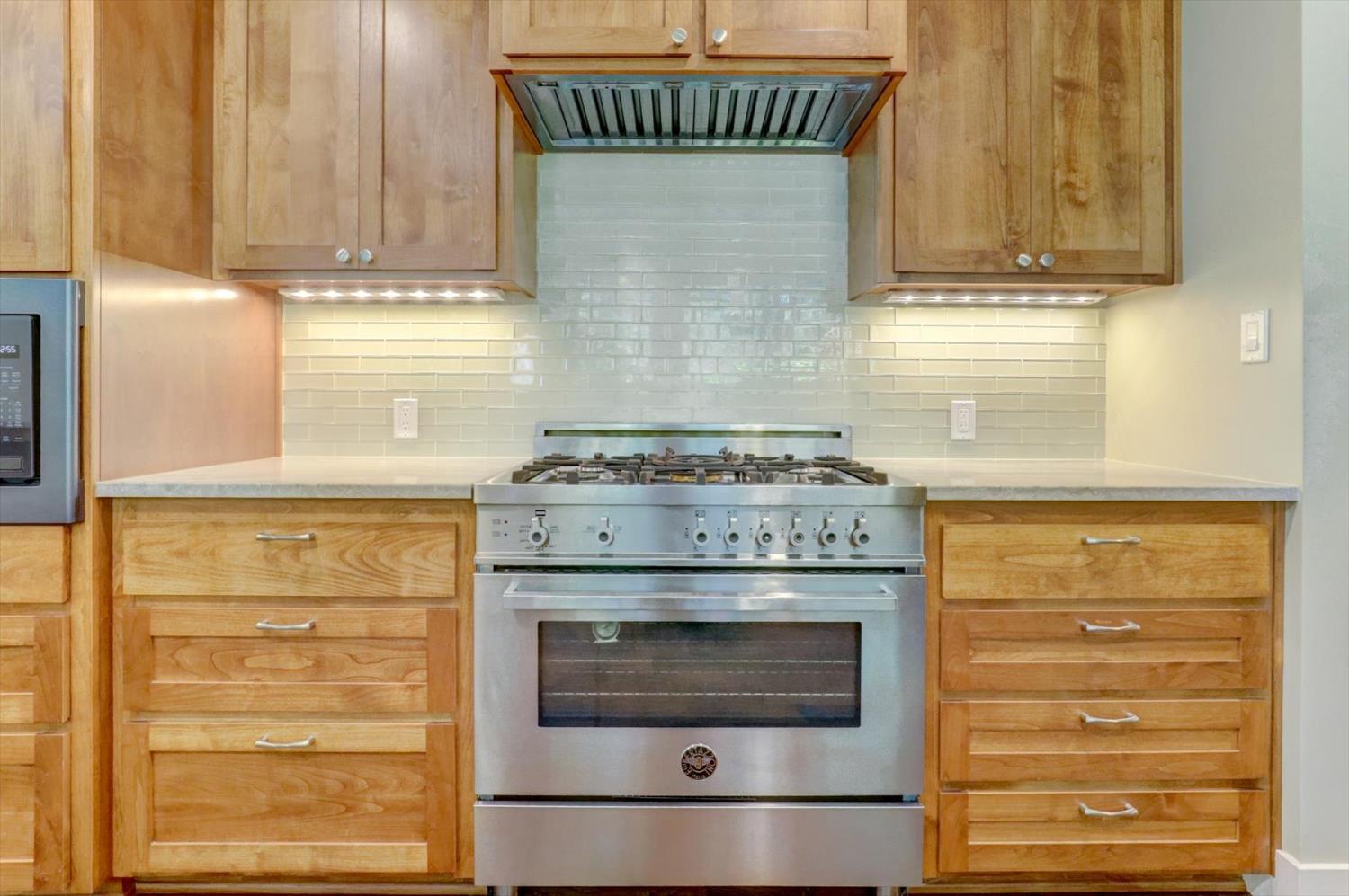 Nevada City, California, 95959, United States, 4 Bedrooms Bedrooms, ,4 BathroomsBathrooms,Residential,For Sale,1921585