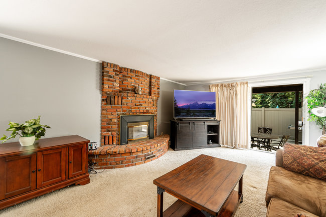 Buffalo, Wyoming, 82834, United States, 5 Bedrooms Bedrooms, ,2 BathroomsBathrooms,Residential,For Sale,1916157