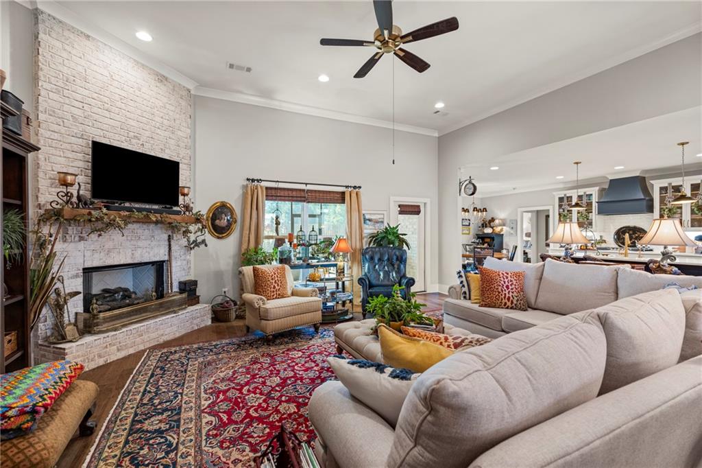 Opelika, Alabama, 36801, United States, 4 Bedrooms Bedrooms, ,3 BathroomsBathrooms,Residential,For Sale,1988024