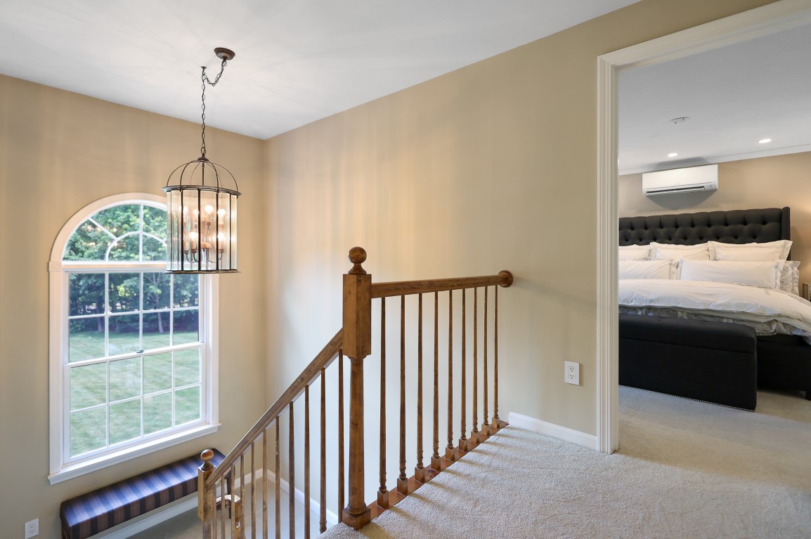 Derry, New Hampshire, 03038, United States, 3 Bedrooms Bedrooms, ,3 BathroomsBathrooms,Residential,For Sale,1886983