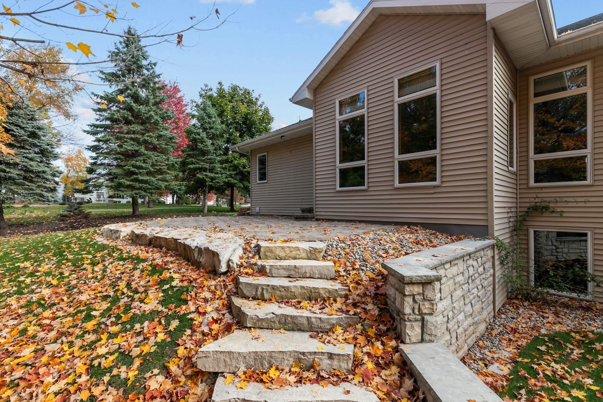 Combined Locks, Wisconsin, 54113, United States, 3 Bedrooms Bedrooms, ,4 BathroomsBathrooms,Residential,For Sale,1976414