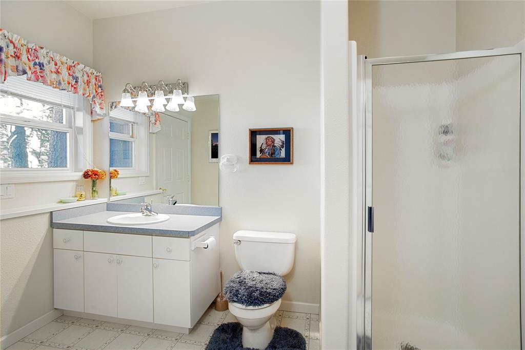 Polson, Montana, 59860, United States, 4 Bedrooms Bedrooms, ,4 BathroomsBathrooms,Residential,For Sale,1984394