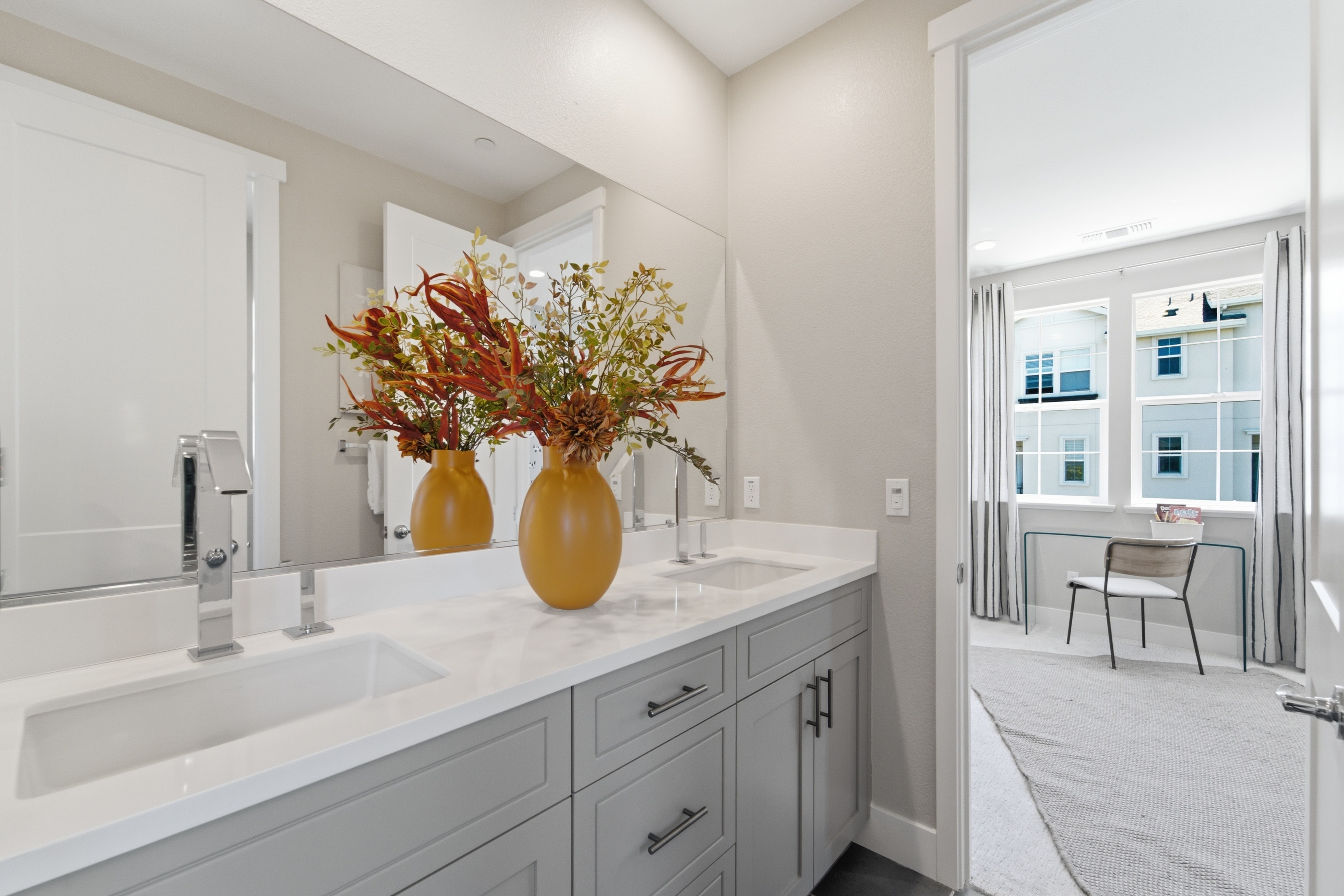  Designer Upgraded Residence in a Coveted Corner Setting - 物件實景