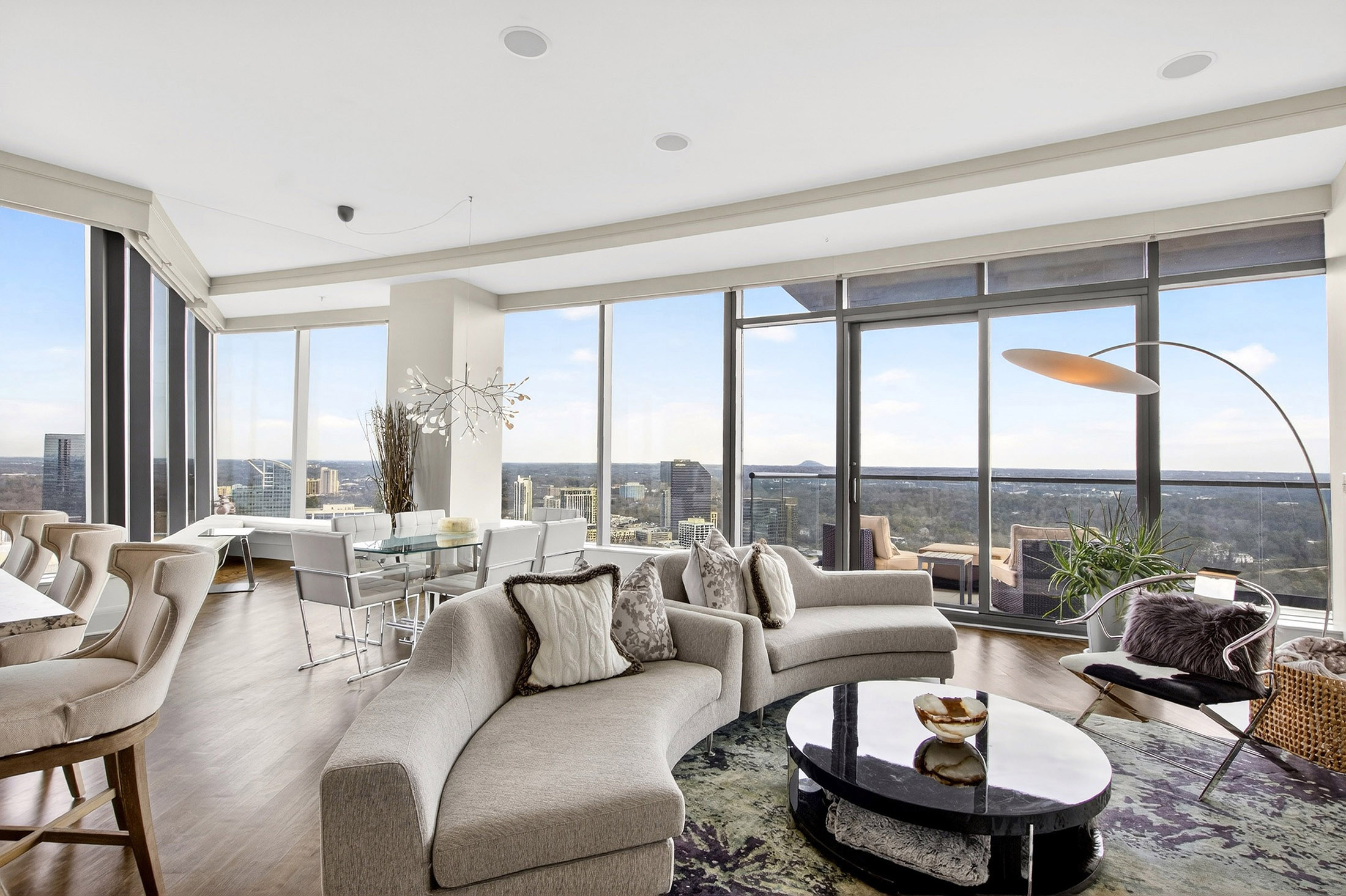  Stunning Luxury Condo, Perched on the 29th Floor - 物件實景