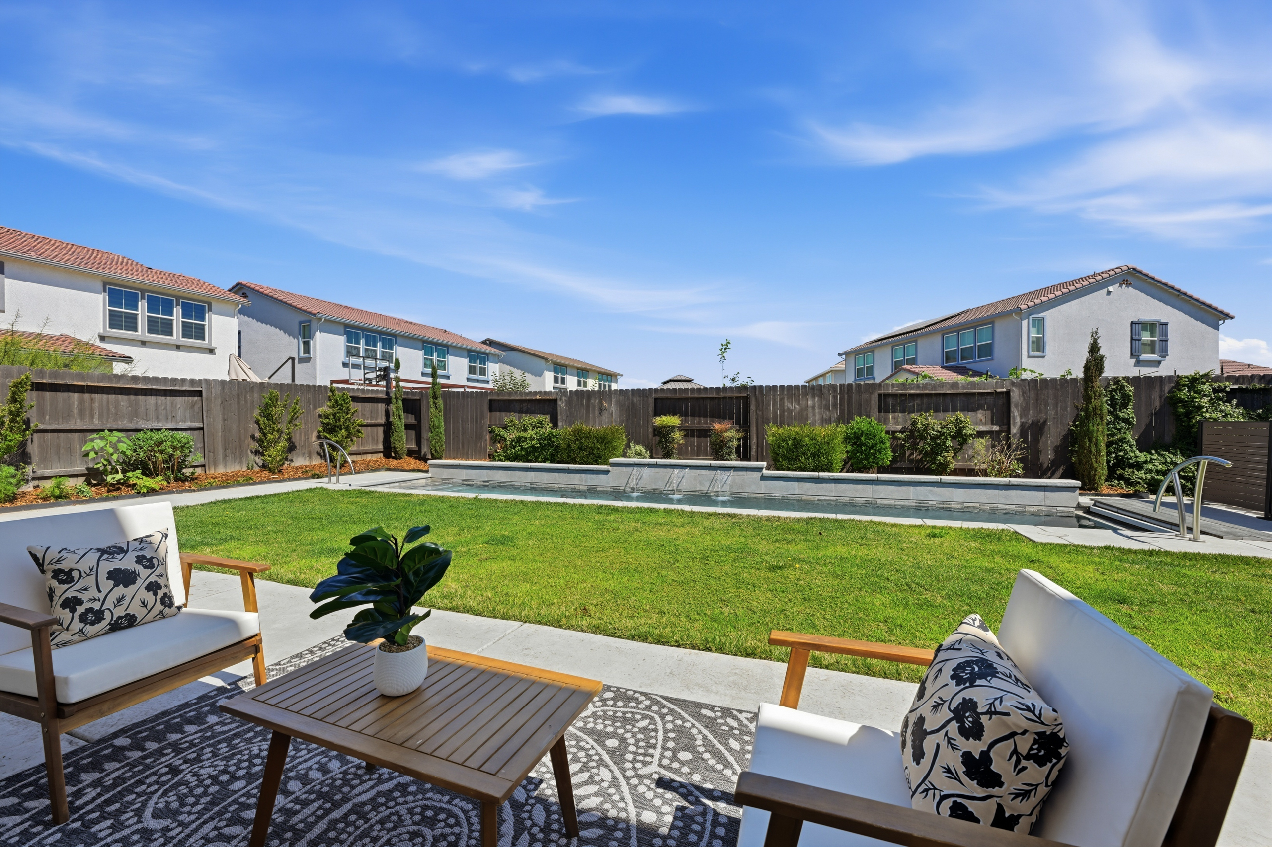  7487 Darque Way, Elk Grove, CA 95757 - 物件實景