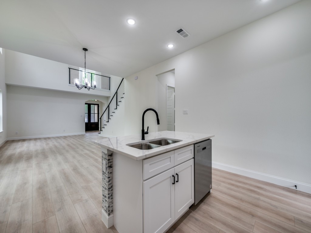 Allen, Texas, 75002, United States, 5 Bedrooms Bedrooms, ,4 BathroomsBathrooms,Residential,For Sale,1847524