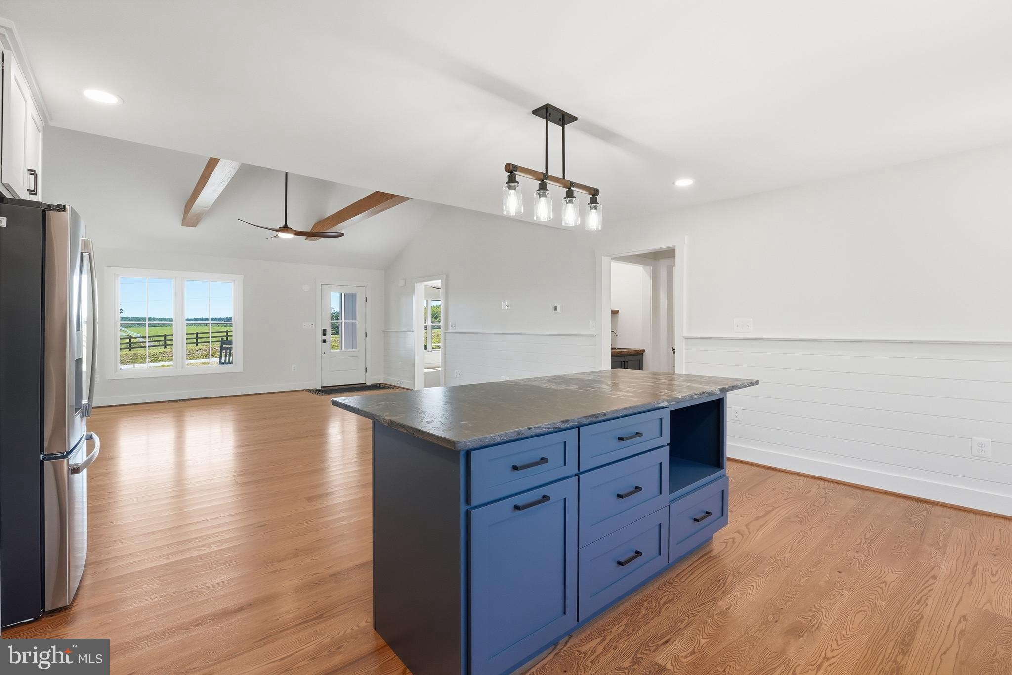 Reva, Virginia, 22735, United States, 2 Bedrooms Bedrooms, ,2 BathroomsBathrooms,Residential,For Sale,2048216