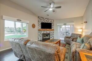 Palmdale, California, 93551, United States, 4 Bedrooms Bedrooms, ,3 BathroomsBathrooms,Residential,For Sale,1805176