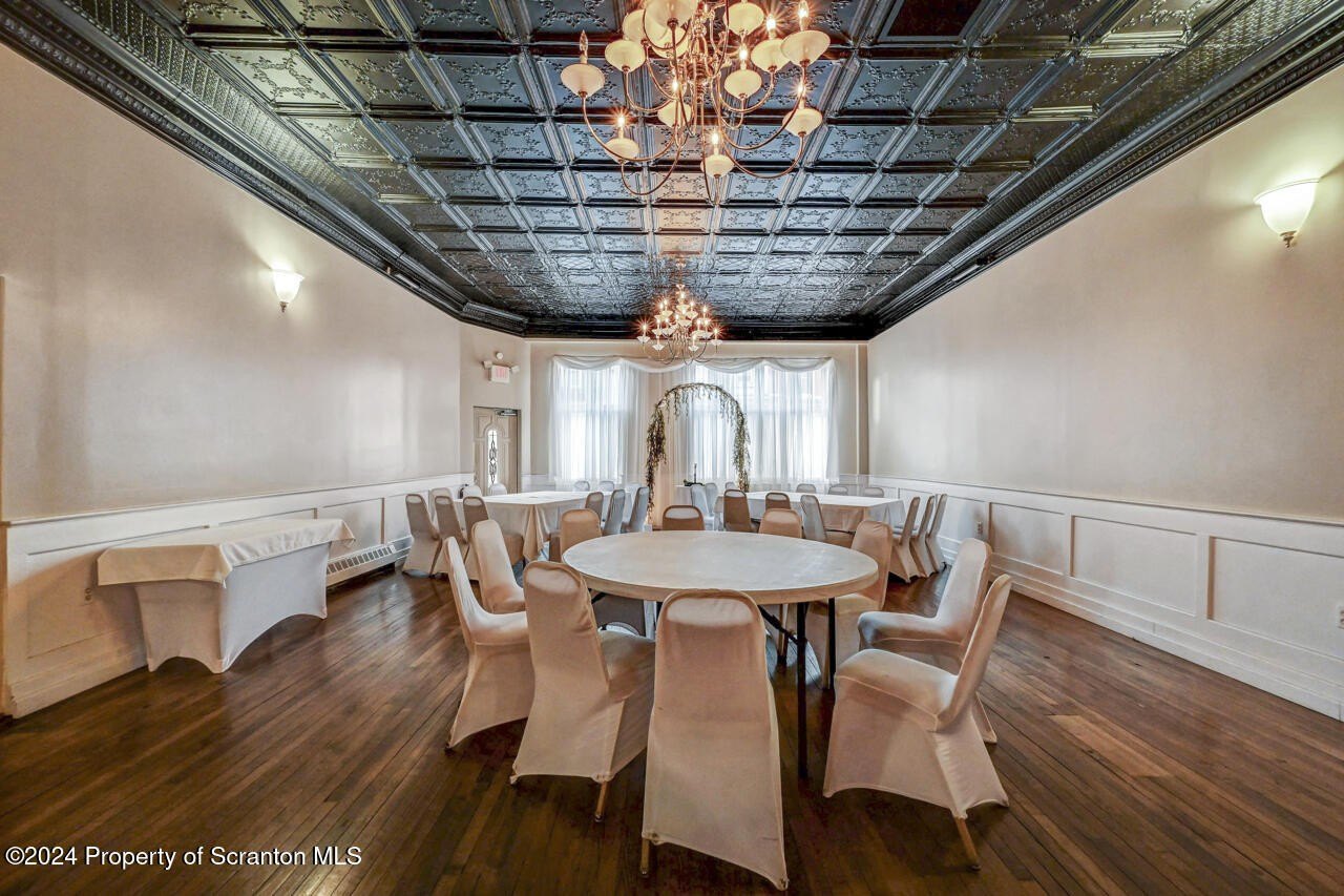 Olyphant, Pennsylvania, 18447, United States, ,Residential,For Sale,1996736