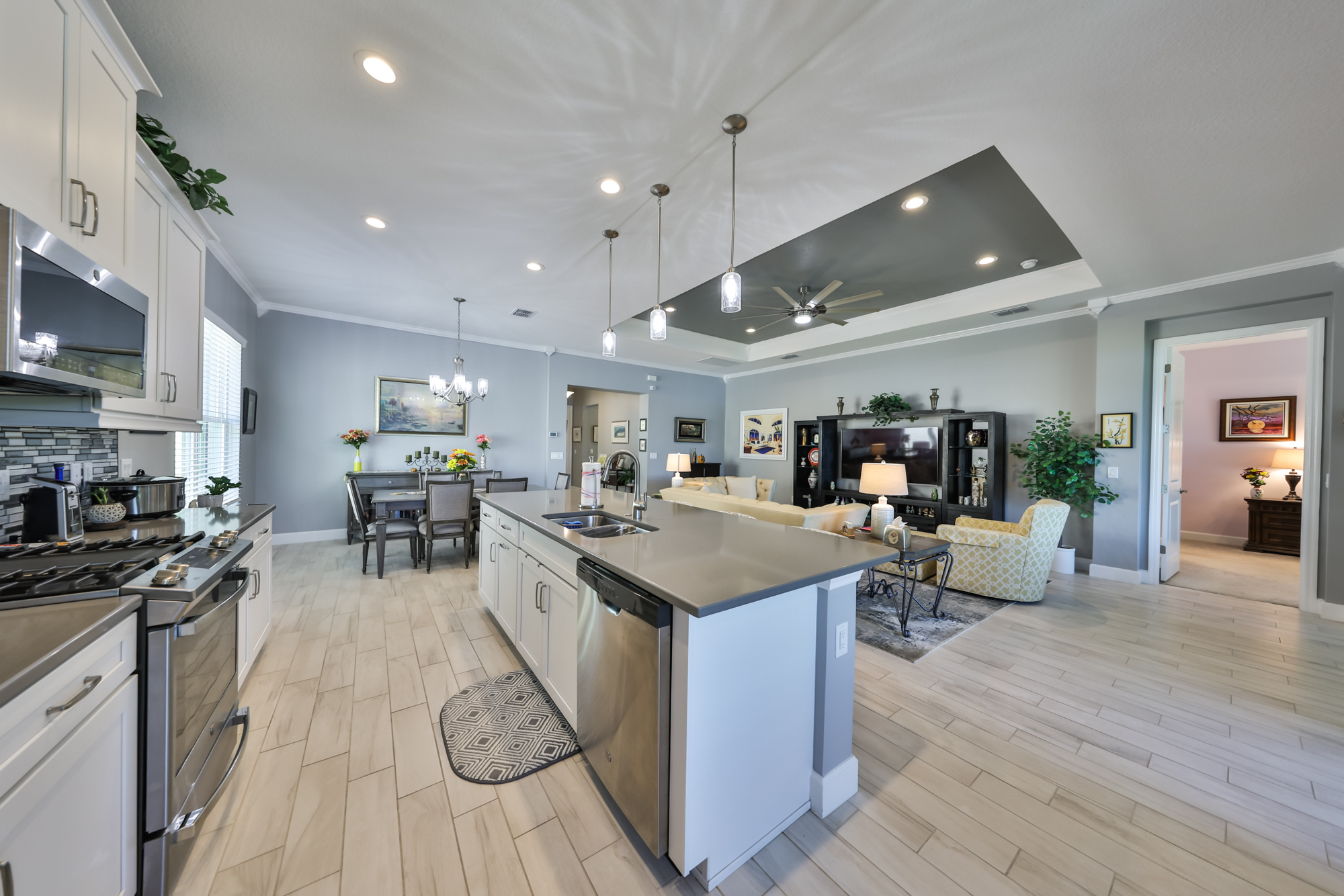 Wimauma, Florida, 33598, United States, 3 Bedrooms Bedrooms, ,3 BathroomsBathrooms,Residential,For Sale,1989865