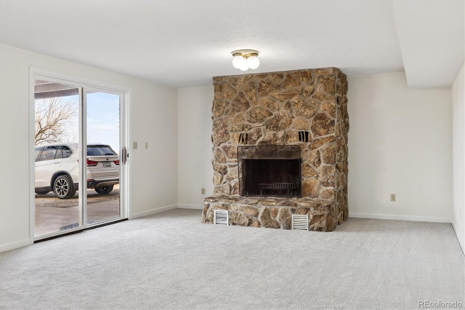 Sedalia, Colorado, 80135, United States, 4 Bedrooms Bedrooms, ,2 BathroomsBathrooms,Residential,For Sale,1998978