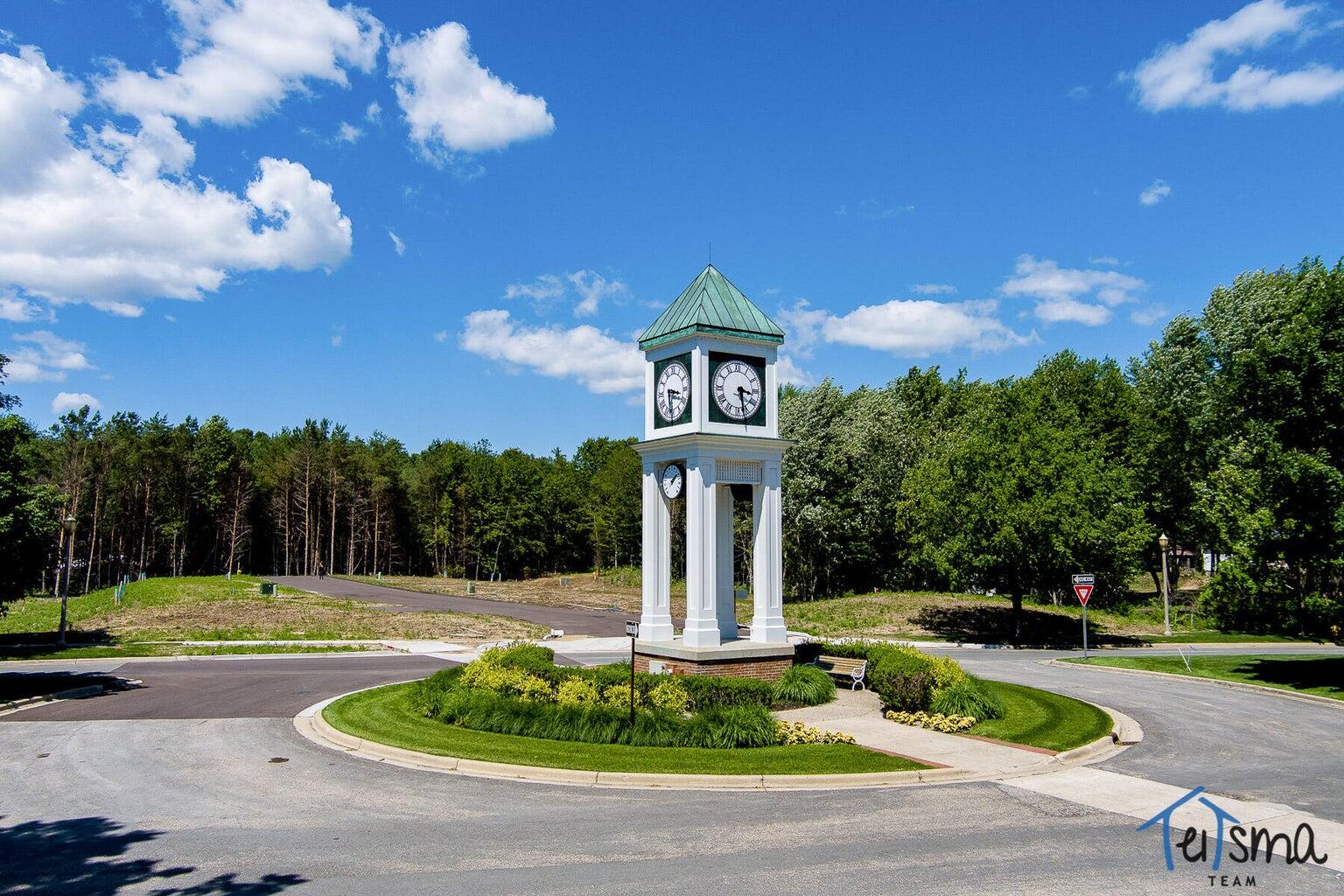 Spring Lake, Michigan, 49456, United States, 2 Bedrooms Bedrooms, ,3 BathroomsBathrooms,Residential,For Sale,1901119