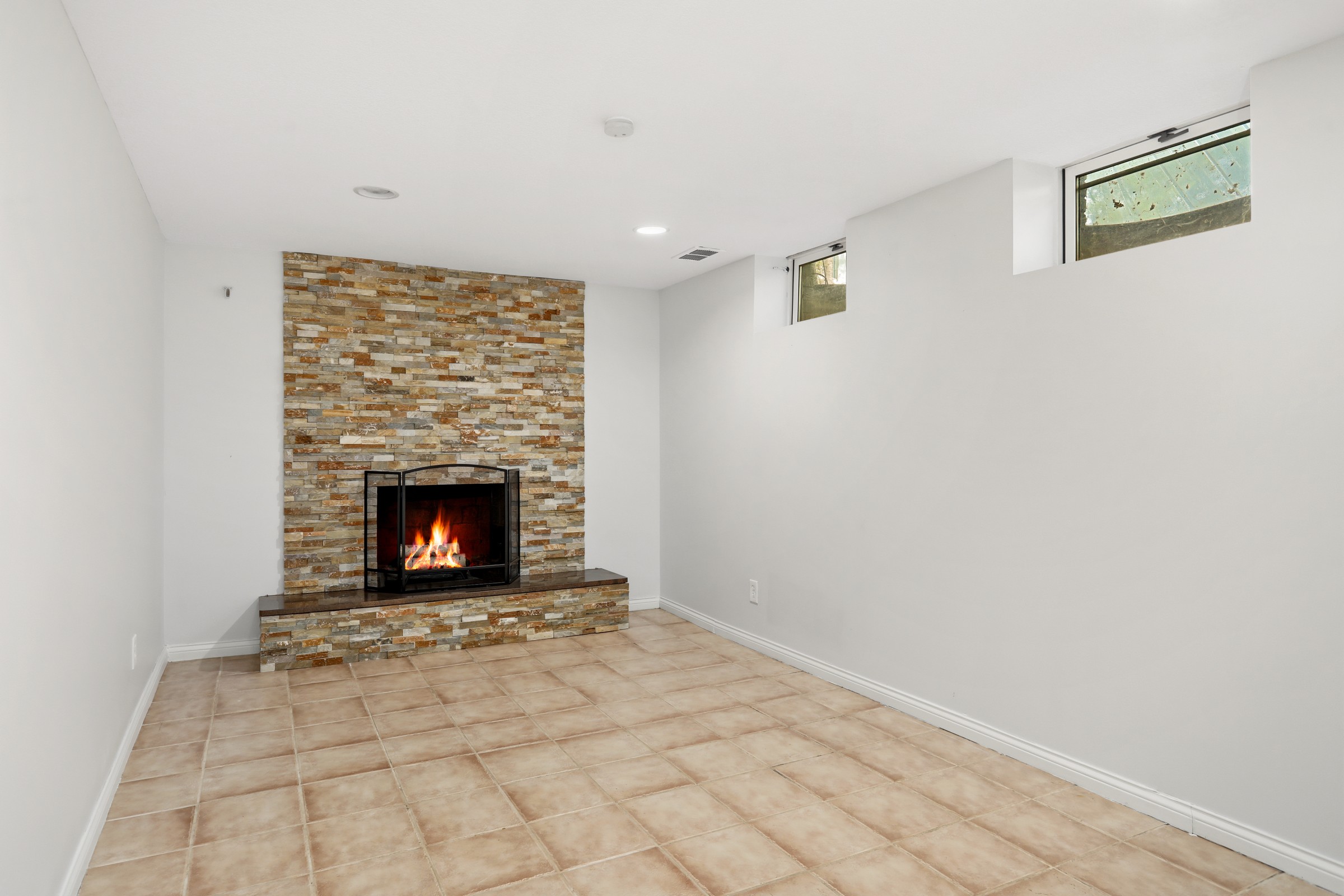  8609 West River Road, Brooklyn Park, MN 55444 - 物件實景
