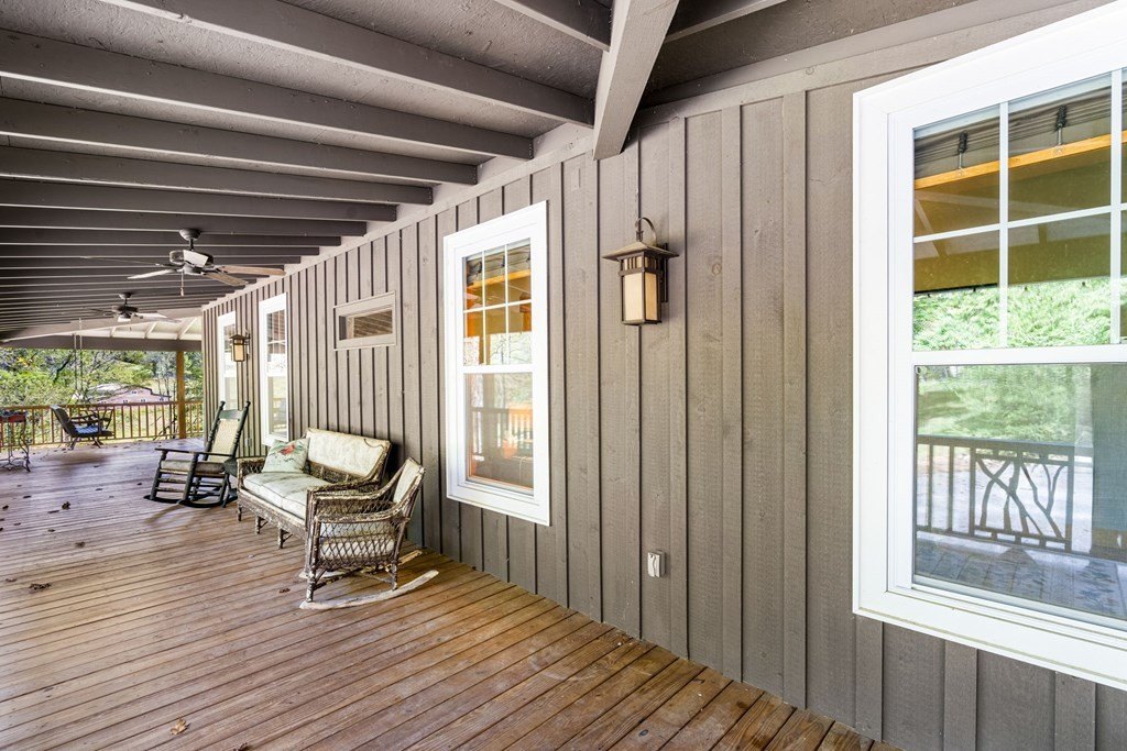 Murphy, North Carolina, 28906, United States, 3 Bedrooms Bedrooms, ,3 BathroomsBathrooms,Residential,For Sale,1982645