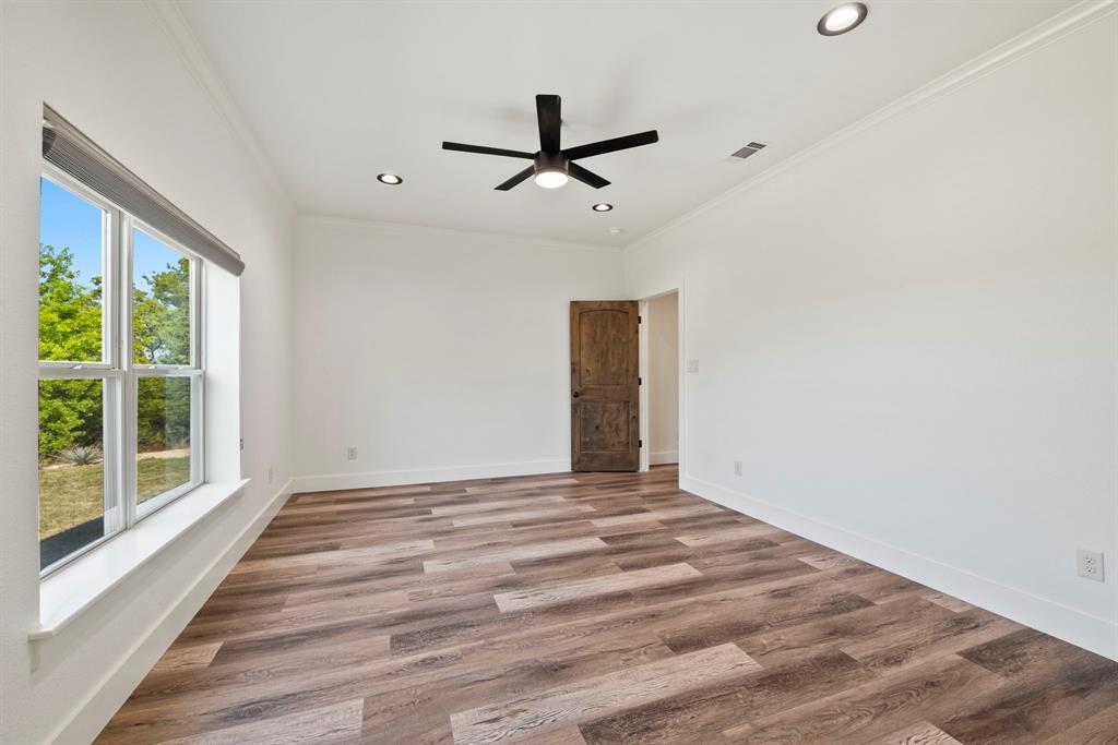 Weatherford, Texas, 76085, United States, 4 Bedrooms Bedrooms, ,4 BathroomsBathrooms,Residential,For Sale,1977773