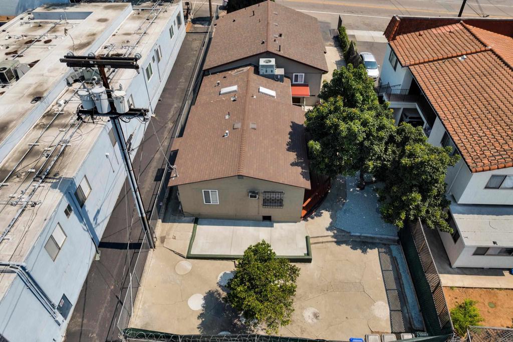 Spring Valley, California, 91977, United States, 6 Bedrooms Bedrooms, ,4 BathroomsBathrooms,Residential,For Sale,1996017