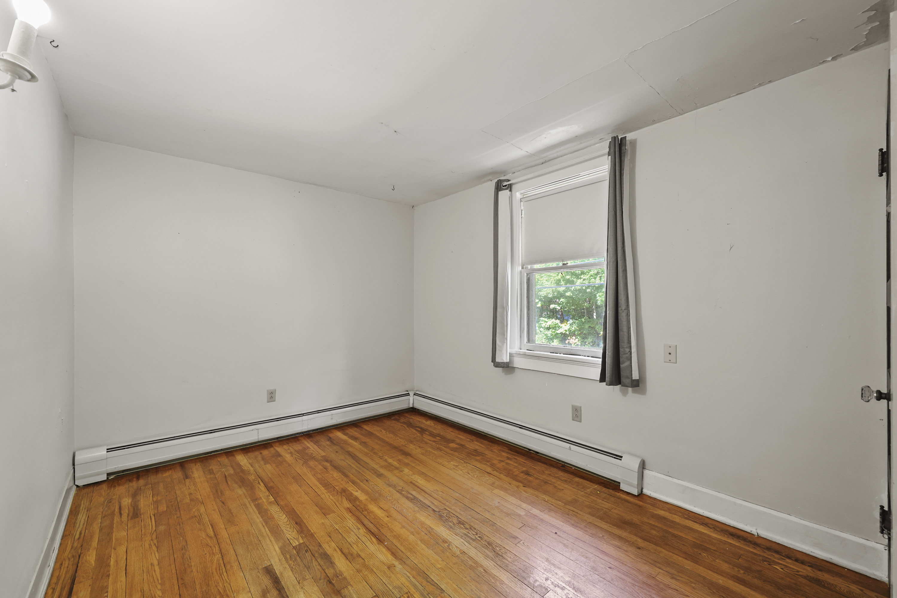  CHARMING STOCKBRIDGE 4-BED HOME AWAITS YOUR VISION - 物件實景