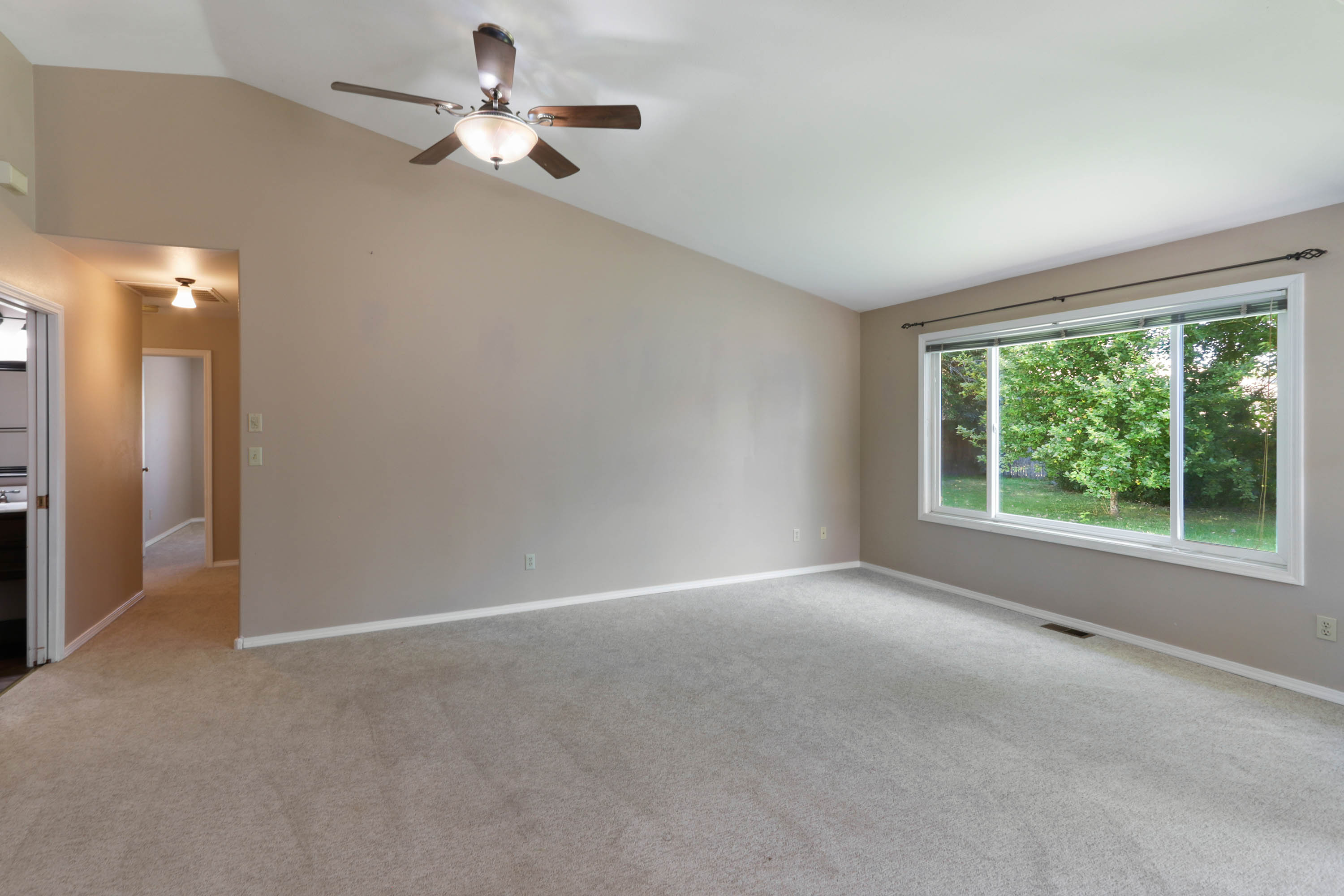 Sandpoint, Idaho, 83864, United States, 3 Bedrooms Bedrooms, ,2 BathroomsBathrooms,Residential,For Sale,2005363